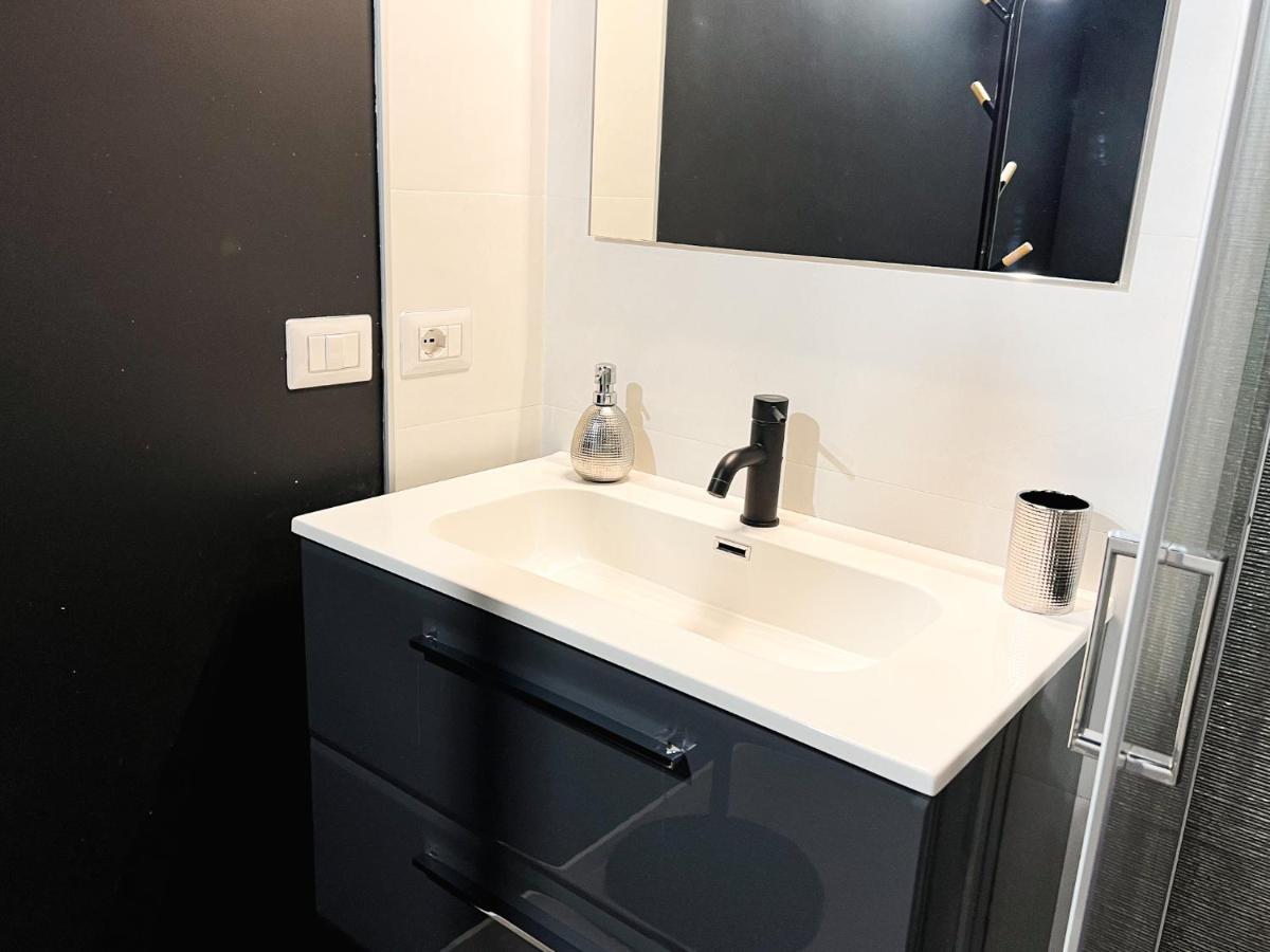 קליארי Al 115 Rooms מראה חיצוני תמונה