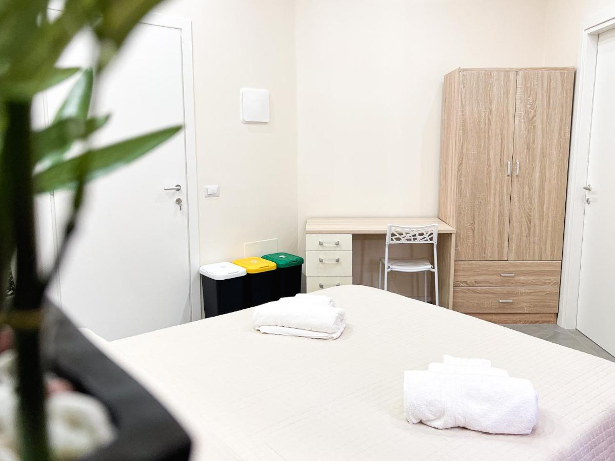 קליארי Al 115 Rooms מראה חיצוני תמונה