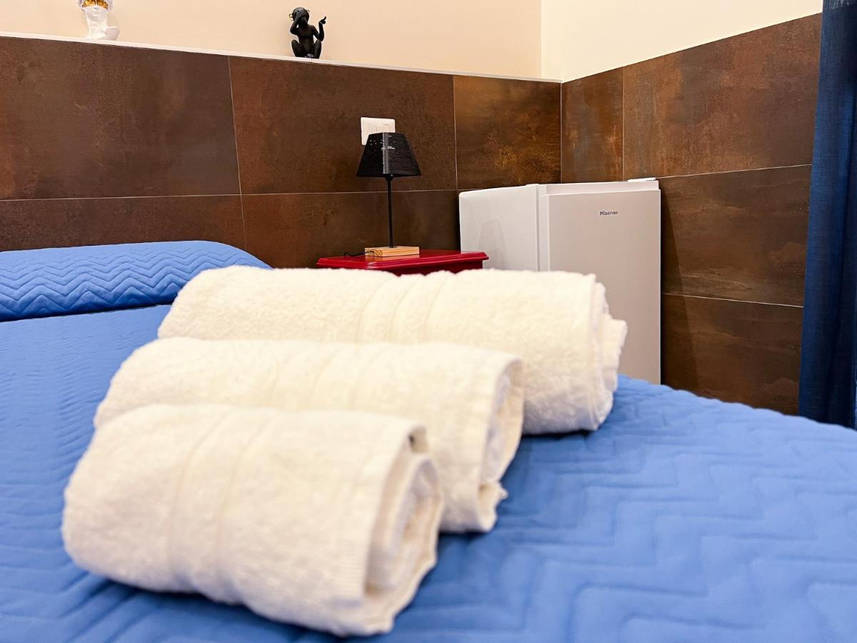 קליארי Al 115 Rooms מראה חיצוני תמונה